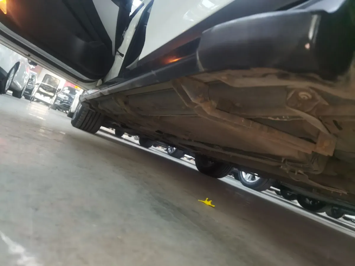 2015 Luxgen 6 SUV 1.8T 180HP L4 6AT,autocango,china used car exporter,china ev exporter,chinese used car exporter,chinese used ev exporter