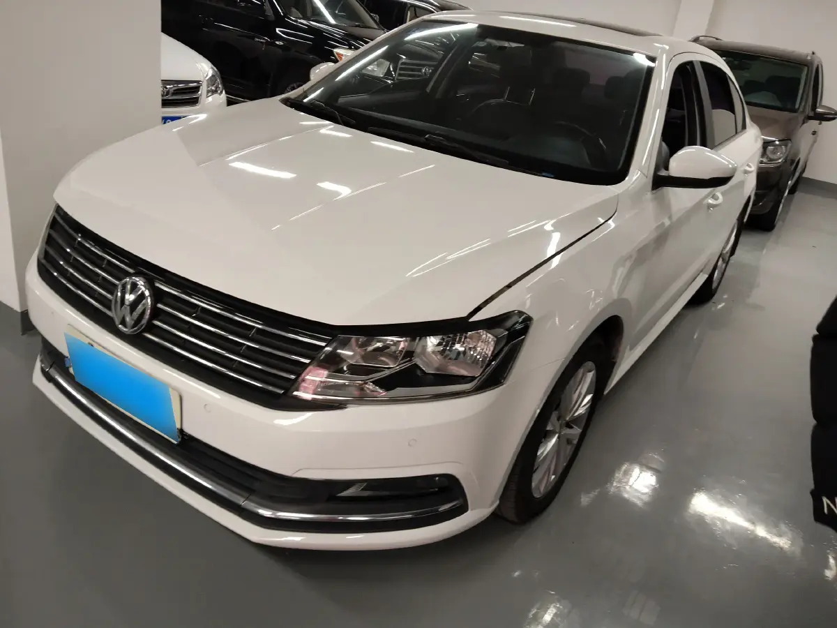 2015 Volkswagen Lavida 1.6L 110HP L4 6AT