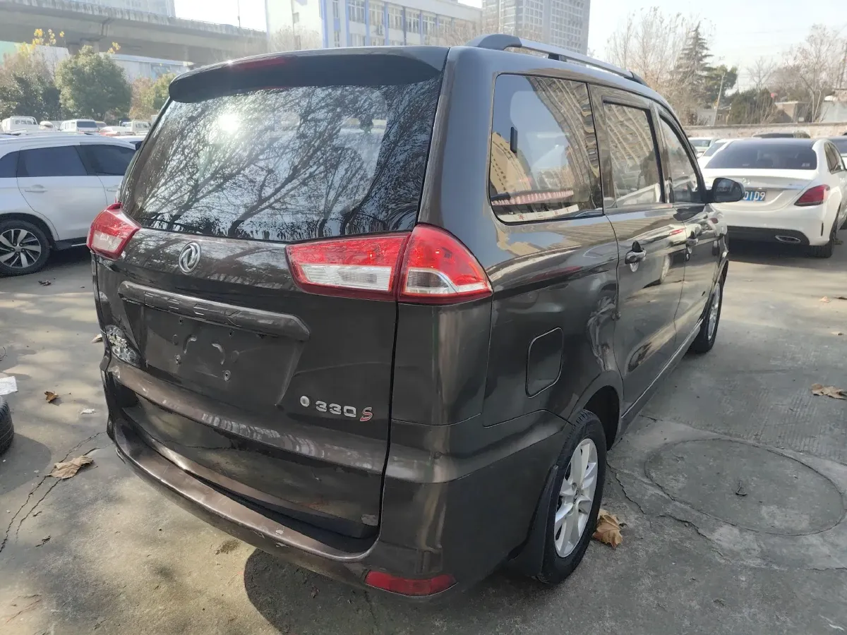 2017 DongFeng Fengon Fengon 330 1.5L 109HP L4 5MT,autocango,china used car exporter,china ev exporter,chinese used car exporter,chinese used ev exporter
