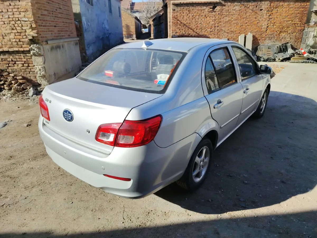 2012 FAW Vita V5 1.5L 102HP L4 5MT,autocango,china used car exporter,china ev exporter,chinese used car exporter,chinese used ev exporter