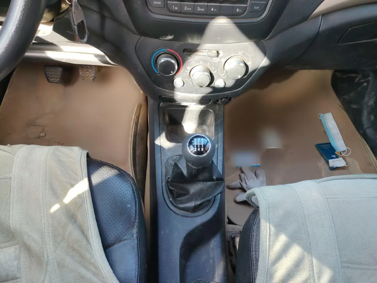 2012 FAW Vita V5 1.5L 102HP L4 5MT,autocango,china used car exporter,china ev exporter,chinese used car exporter,chinese used ev exporter