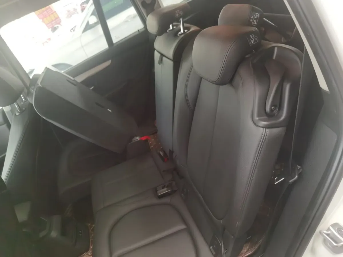 2019 BMW 2 Series SUV 1.5T 140HP L3 7DCT,autocango,china used car exporter,china ev exporter,chinese used car exporter,chinese used ev exporter