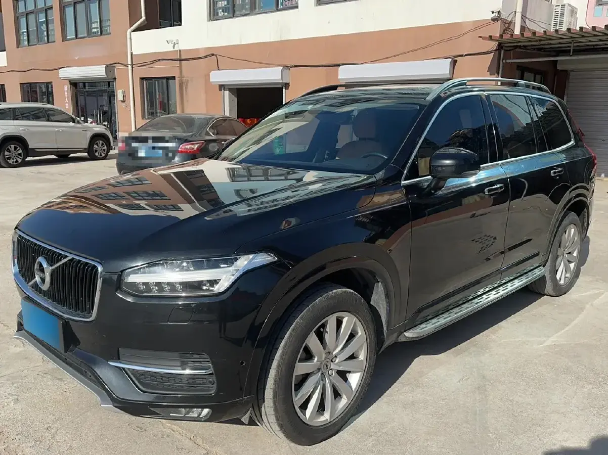 2015 Volvo XC90 2.0T 320HP L4 8AT