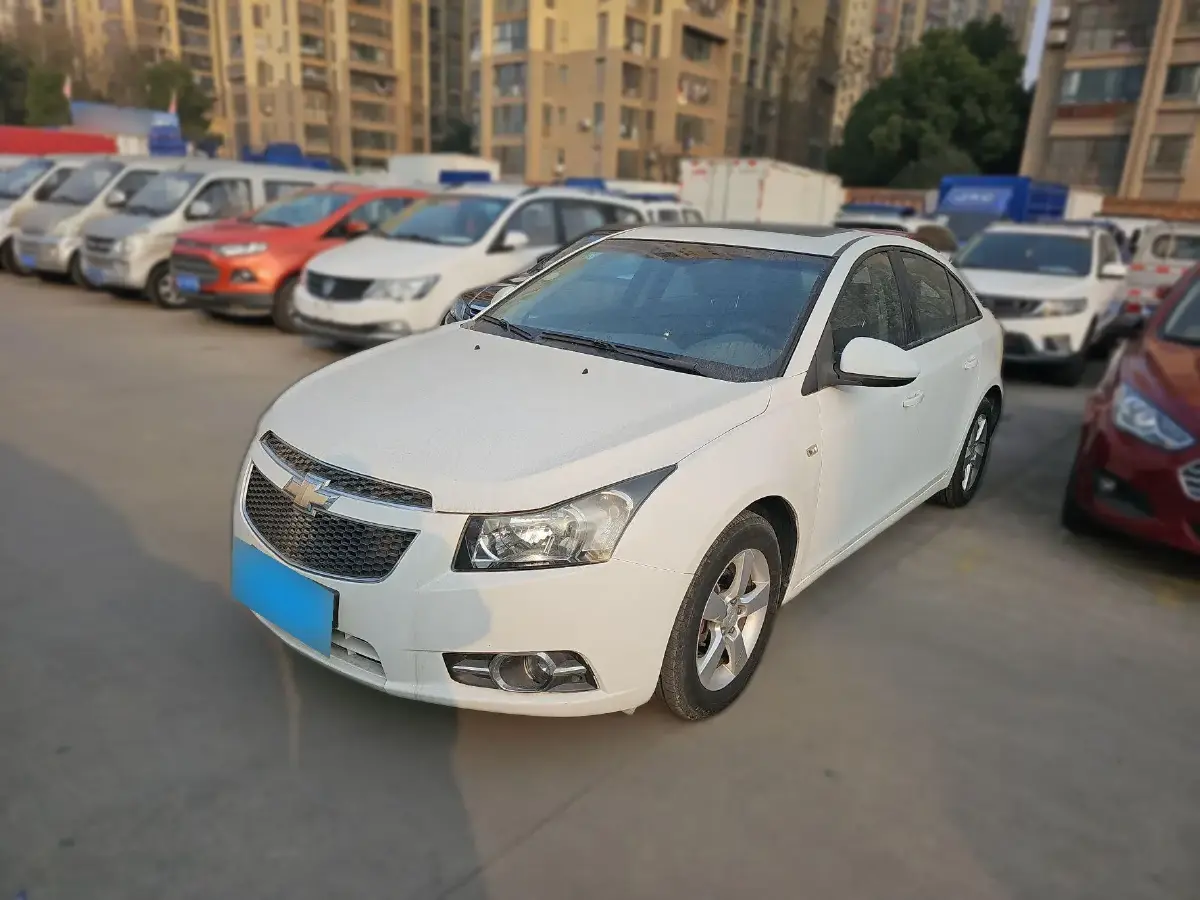 2014 Chevrolet Cruze 1.6L 121HP L4 6AT
