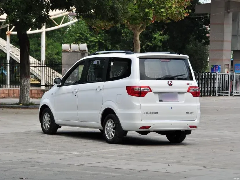 2014 BAIC WeiWang M20 1.5L 106HP L4 5MT,autocango,china used car exporter,china ev exporter,chinese used car exporter,chinese used ev exporter