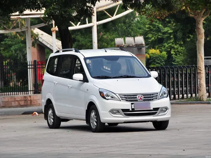 2014 BAIC WeiWang M20 1.5L 106HP L4 5MT,autocango,china used car exporter,china ev exporter,chinese used car exporter,chinese used ev exporter