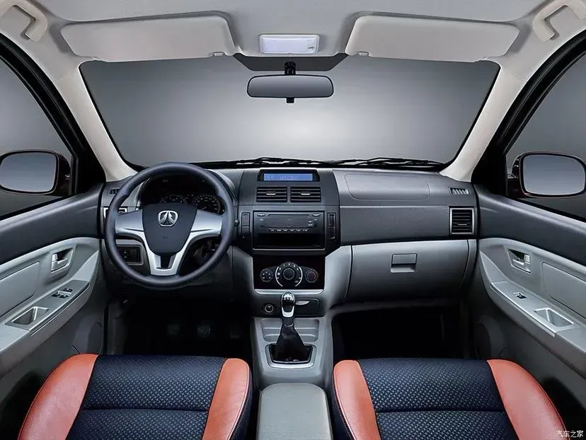 2014 BAIC WeiWang M20 1.5L 106HP L4 5MT,autocango,china used car exporter,china ev exporter,chinese used car exporter,chinese used ev exporter