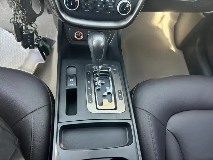 2016 Bestune X80 2.0L 147HP L4 6AT,autocango,china used car exporter,china ev exporter,chinese used car exporter,chinese used ev exporter