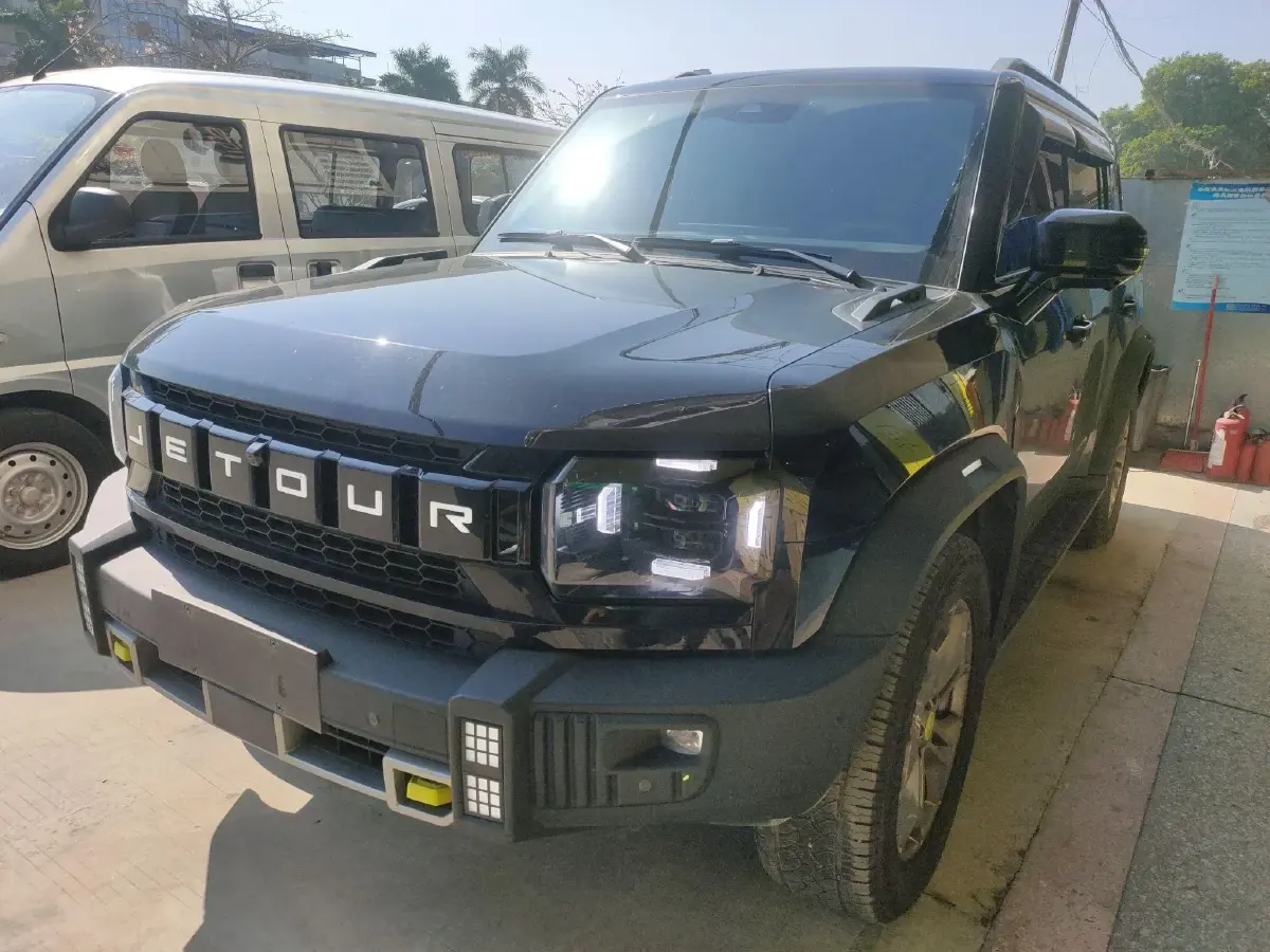 2023 Jetour Traveller 2.0T 254HP L4 8AT