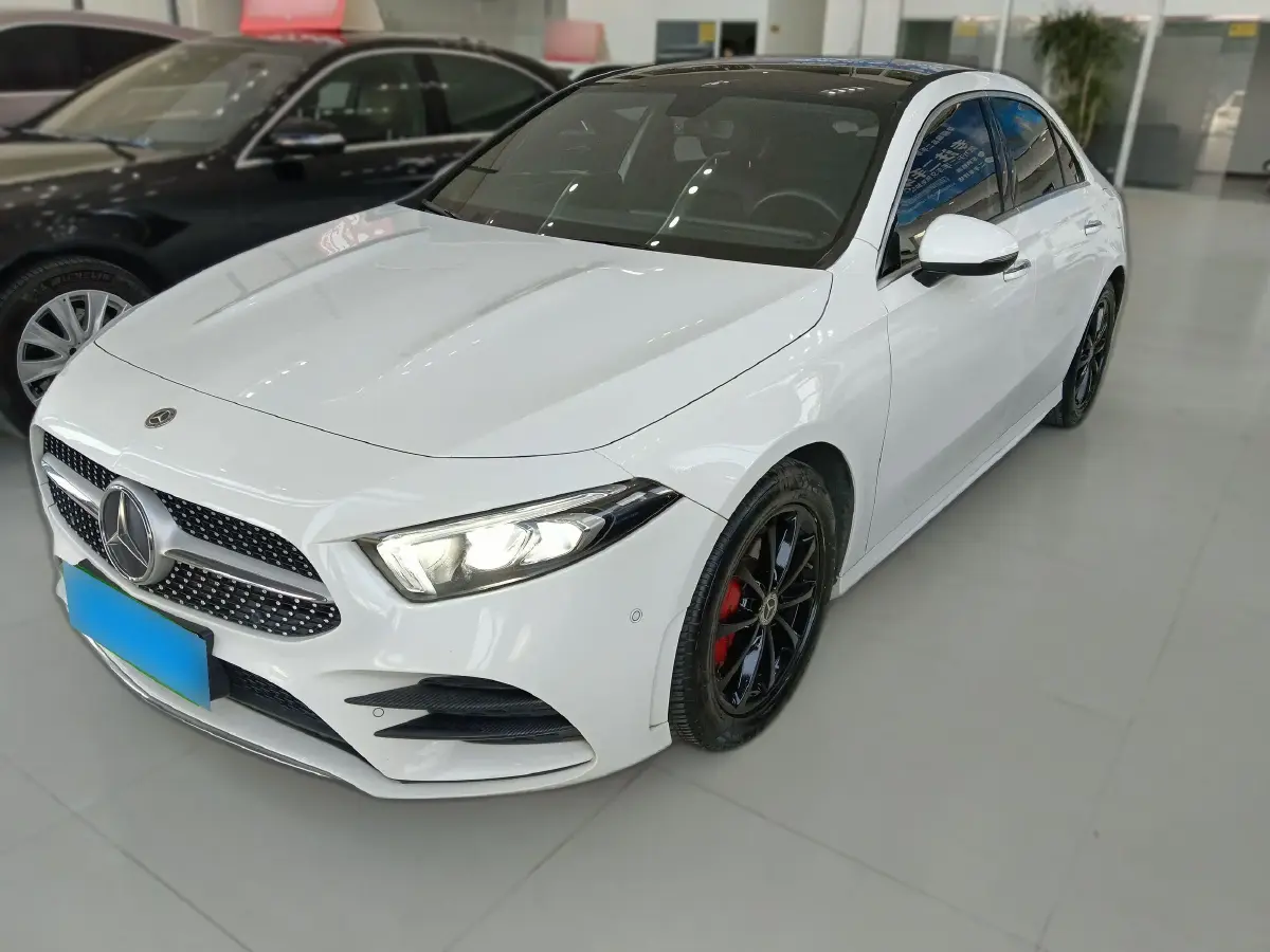 2020 Mercedes-Benz A Class 1.3T 163HP L4 7DCT