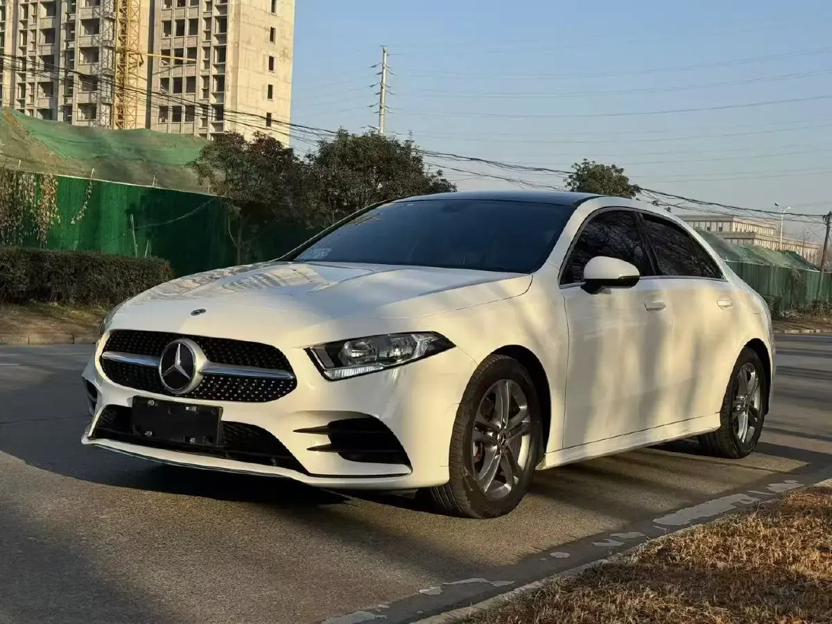 2021 Mercedes-Benz A Class 1.3T 136HP L4 7DCT