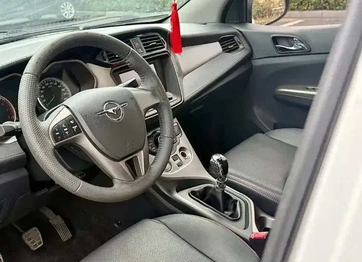 2017 HaiMa M3 1.5L 112HP L4 CVT,autocango,china used car exporter,china ev exporter,chinese used car exporter,chinese used ev exporter