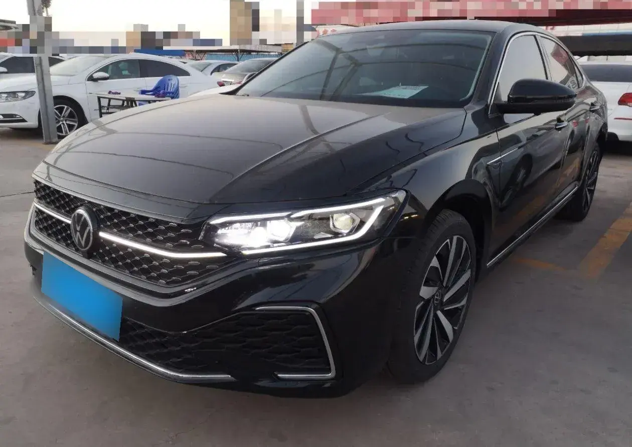 2022 Volkswagen Passat 2.0T 186HP L4 7DCT