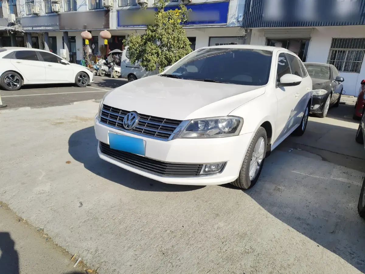 2013 Volkswagen Gran Lavida 1.4T 131HP L4 7DCT