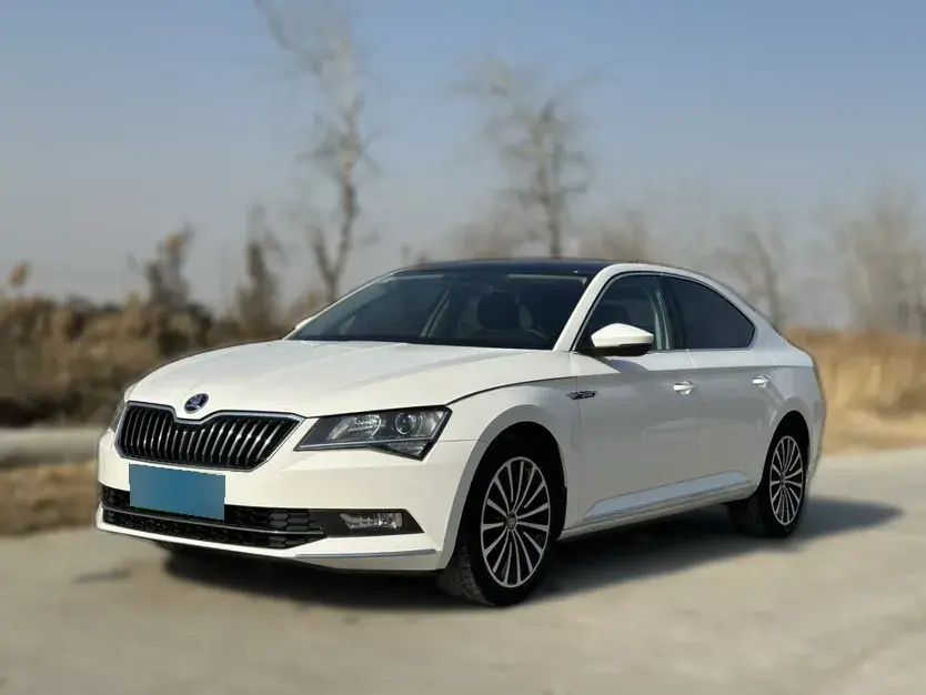 2018 Skoda Superb 1.8T 180HP L4 7DCT