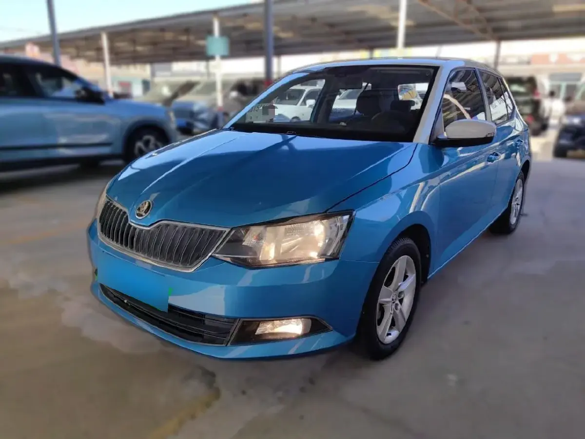 2015 Skoda Fabia 1.6L 110HP L4 6AT