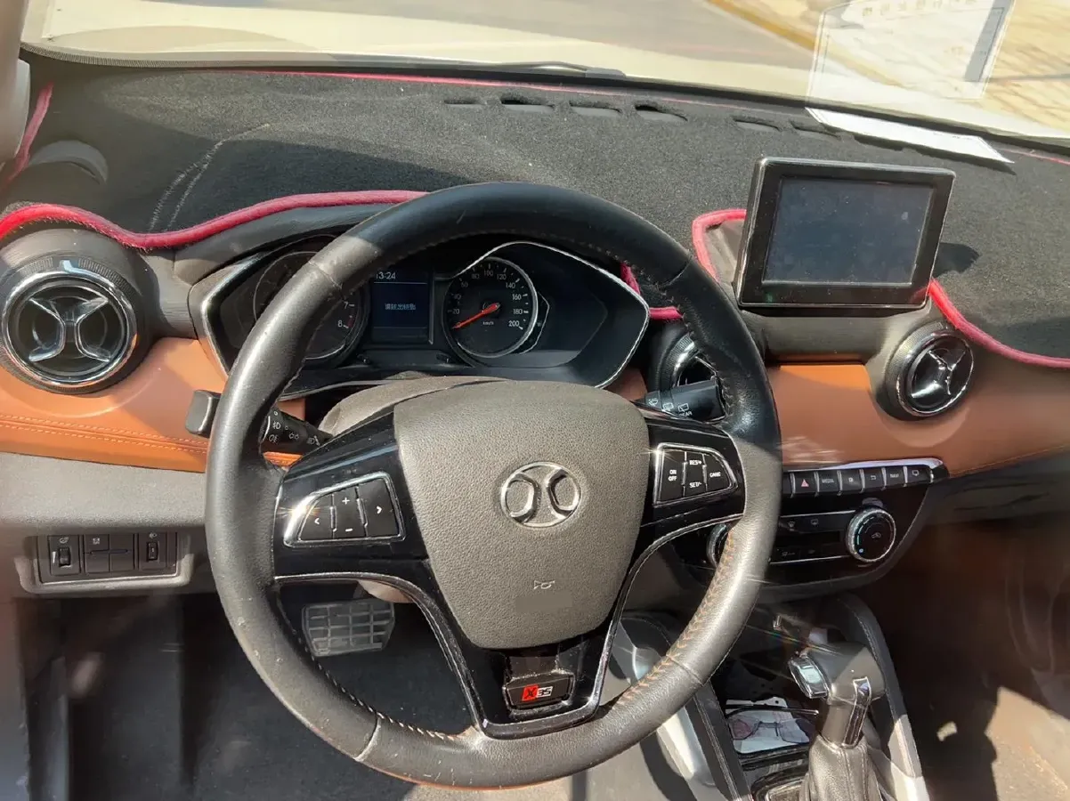 2017 BeiJing Auto Senova X25 1.5L 116HP L4 4AT,autocango,china used car exporter,china ev exporter,chinese used car exporter,chinese used ev exporter