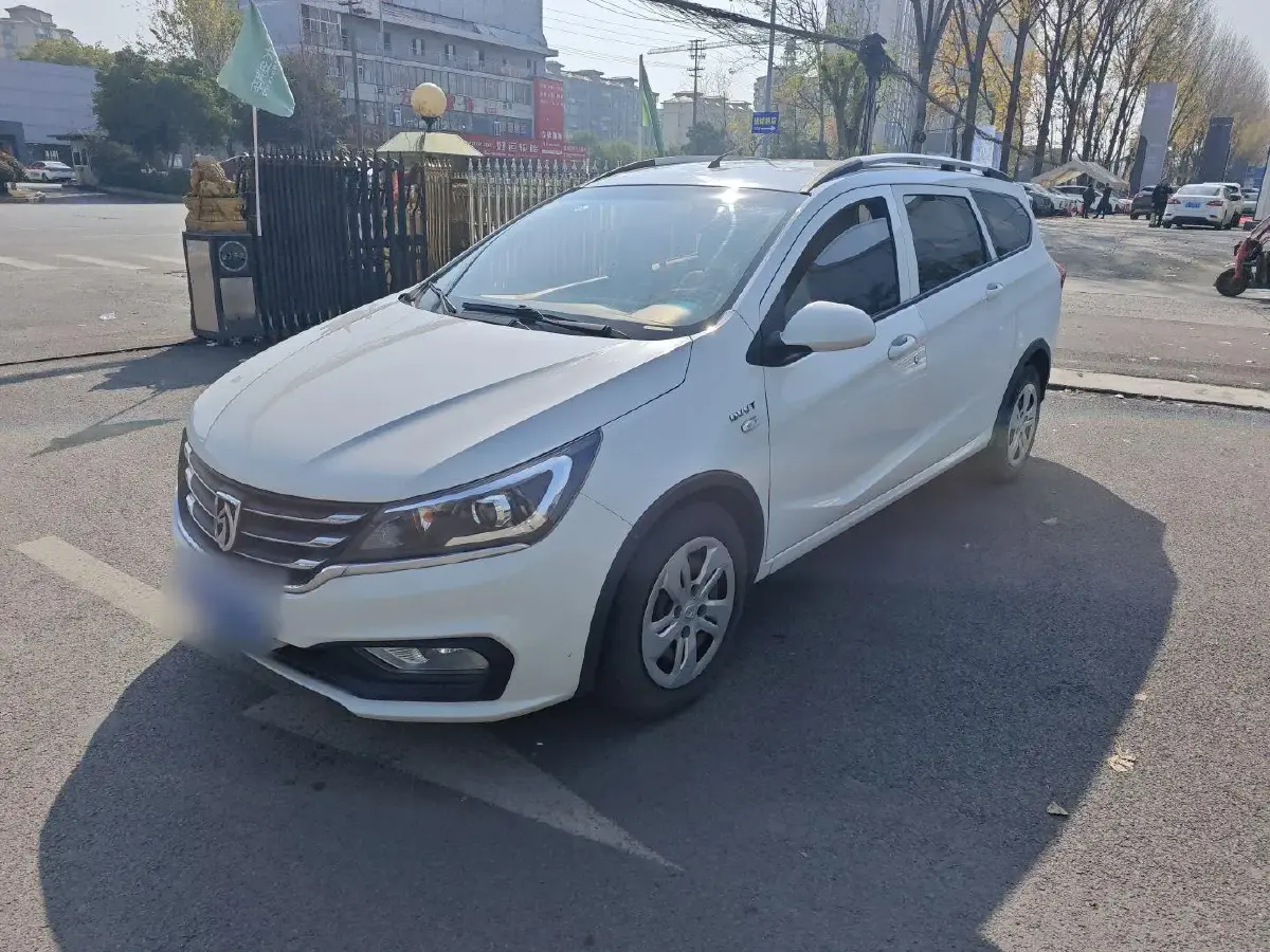 2017 BaoJun 310W 1.5L 112HP L4 6MT
