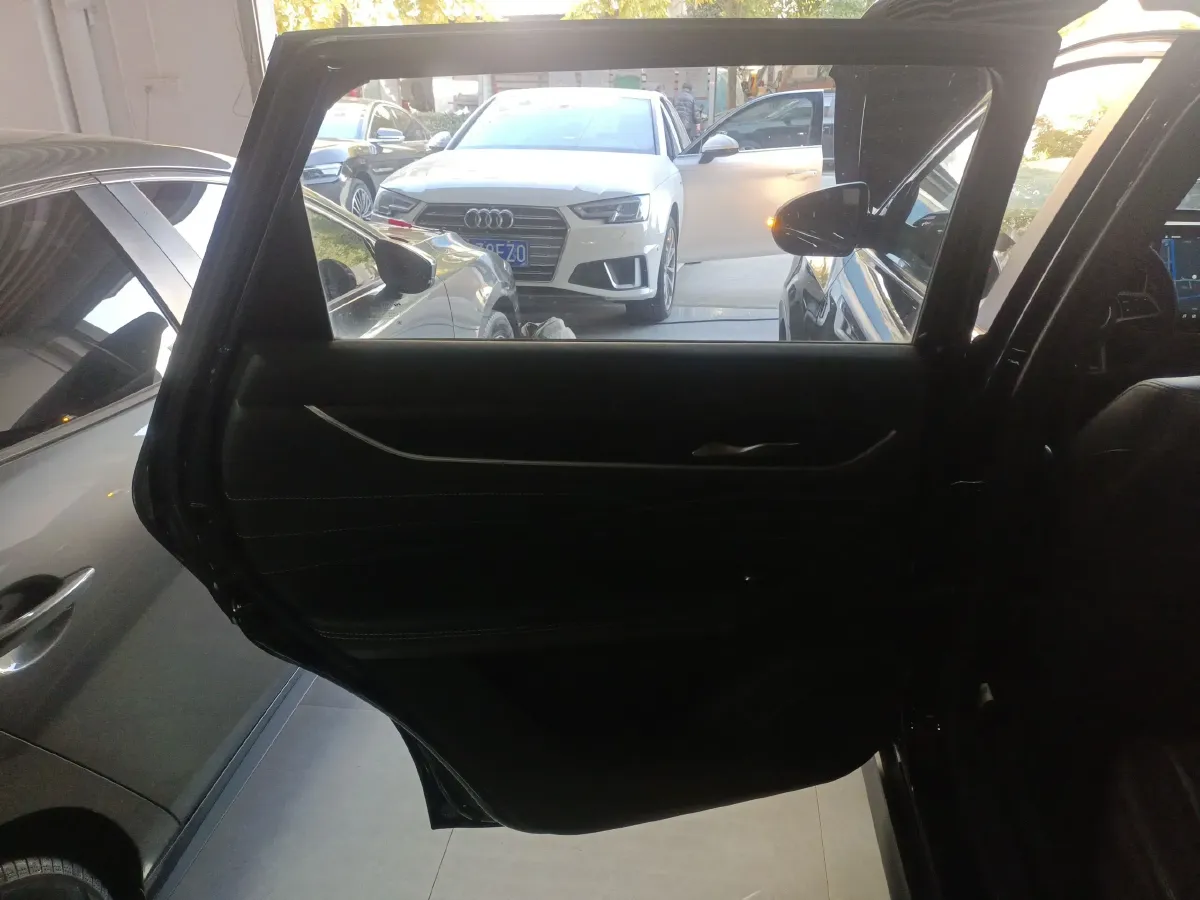 2020 DongFeng Fengon Fengon 580 Pro 1.5T 180HP L4 CVT,autocango,china used car exporter,china ev exporter,chinese used car exporter,chinese used ev exporter