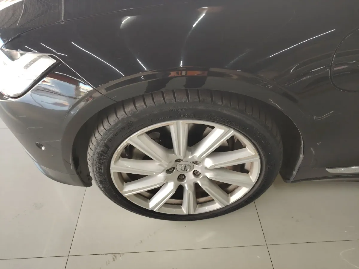 2019 Volvo S90 PHEV 2.0T 320HP L4 8AT PHEV 10.1KWH,autocango,china used car exporter,china ev exporter,chinese used car exporter,chinese used ev exporter