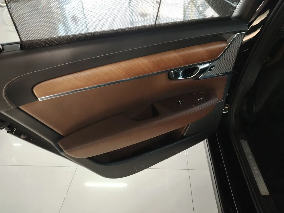 2019 Volvo S90 PHEV 2.0T 320HP L4 8AT PHEV 10.1KWH,autocango,china used car exporter,china ev exporter,chinese used car exporter,chinese used ev exporter