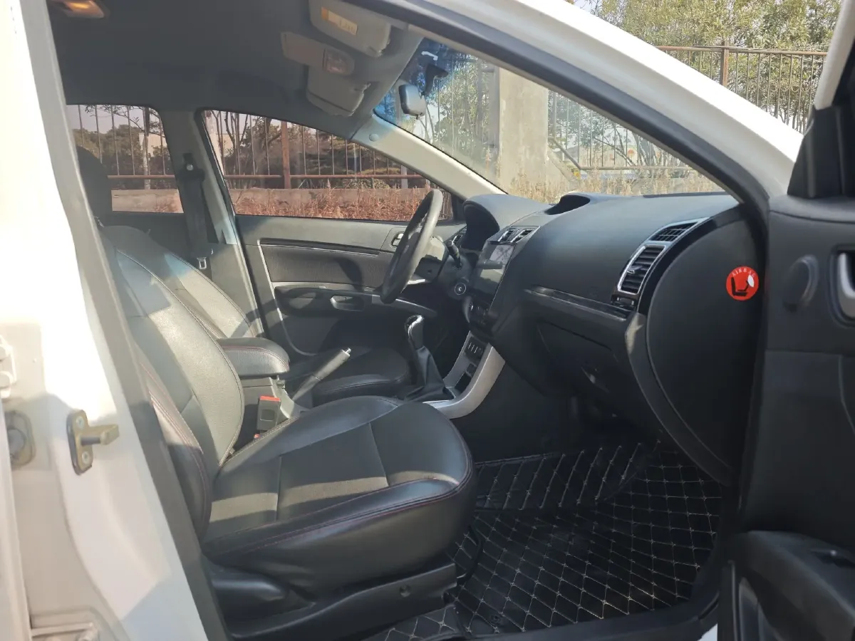 2013 Geely Emgrand Classic 1.5L 109HP L4 5MT,autocango,china used car exporter,china ev exporter,chinese used car exporter,chinese used ev exporter