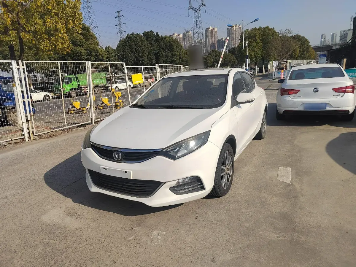 2015 ChangAn Eado XT 1.6L 125HP L4 5MT