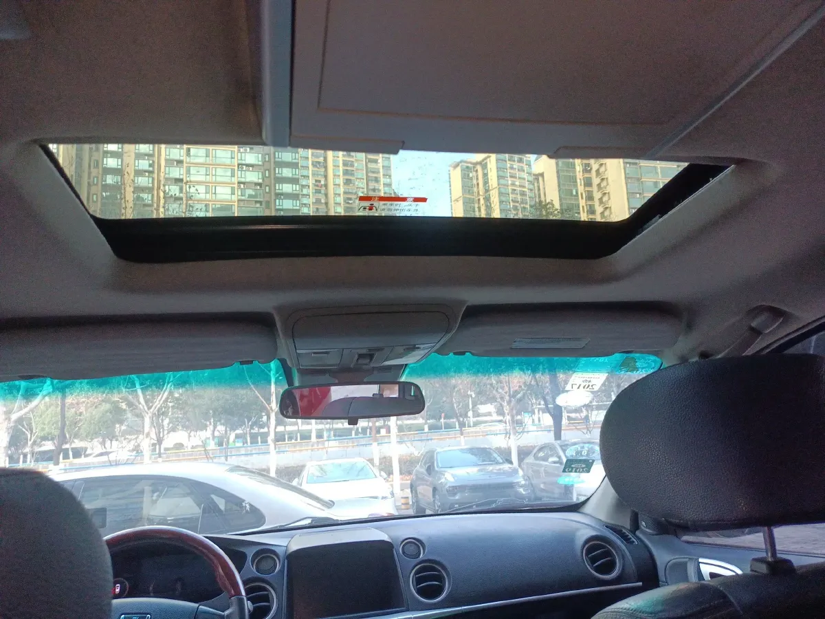 2012 Luxgen Grand7 SUV 2.2T 178HP L4 5AT,autocango,china used car exporter,china ev exporter,chinese used car exporter,chinese used ev exporter