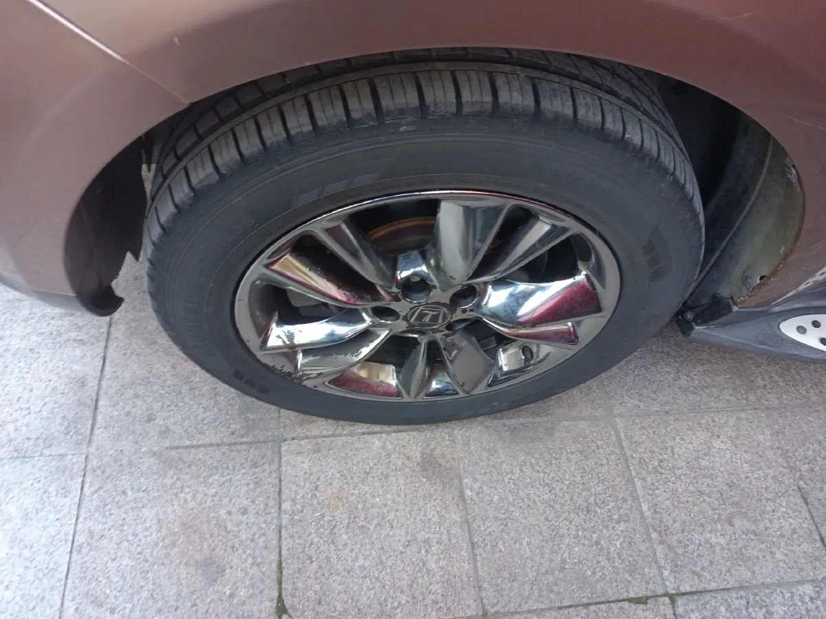 2012 Luxgen Grand7 SUV 2.2T 178HP L4 5AT,autocango,china used car exporter,china ev exporter,chinese used car exporter,chinese used ev exporter