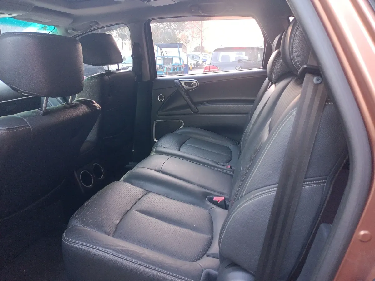 2012 Luxgen Grand7 SUV 2.2T 178HP L4 5AT,autocango,china used car exporter,china ev exporter,chinese used car exporter,chinese used ev exporter