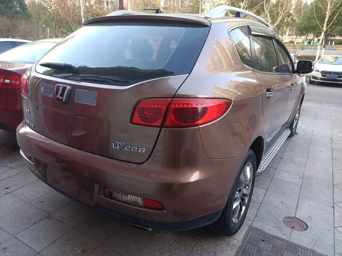 2012 Luxgen Grand7 SUV 2.2T 178HP L4 5AT,autocango,china used car exporter,china ev exporter,chinese used car exporter,chinese used ev exporter