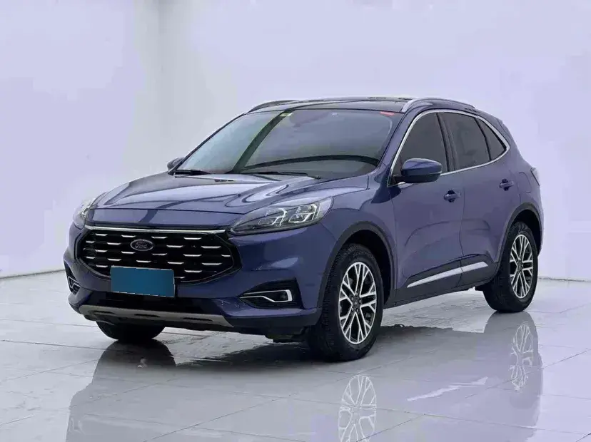 2020 Ford Escape 2.0T 248HP L4 8AT