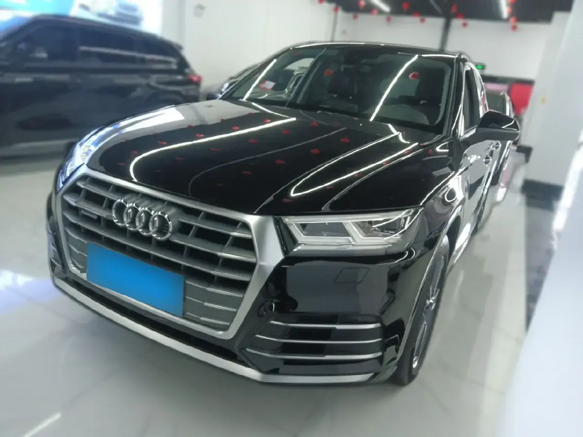 2020 Audi Q5L 2.0T 190HP L4 7DCT