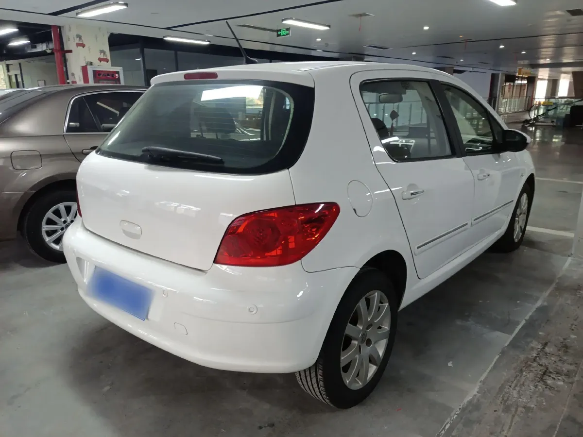 2013 Peugeot 307 1.6L 117HP L4 5MT,autocango,china used car exporter,china ev exporter,chinese used car exporter,chinese used ev exporter