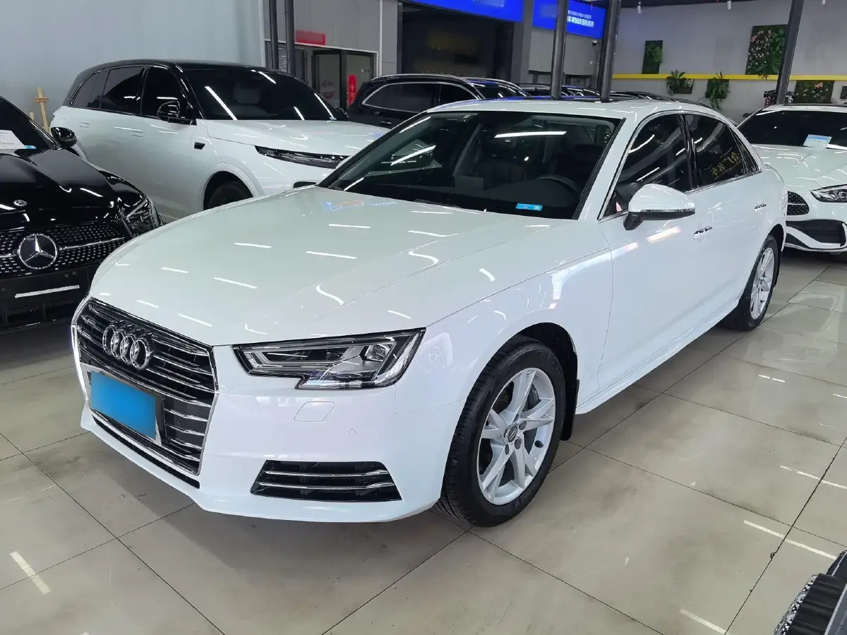 2018 Audi A4L 2.0T 190HP L4 7DCT