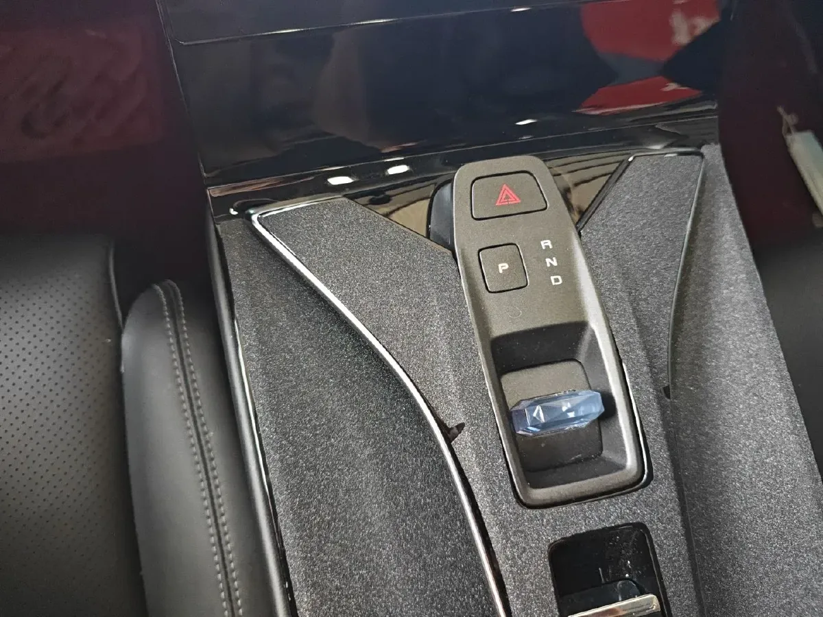 2023 DongFeng Aeolus HaoHan 1.5T 204HP L4 7DCT,autocango,china used car exporter,china ev exporter,chinese used car exporter,chinese used ev exporter