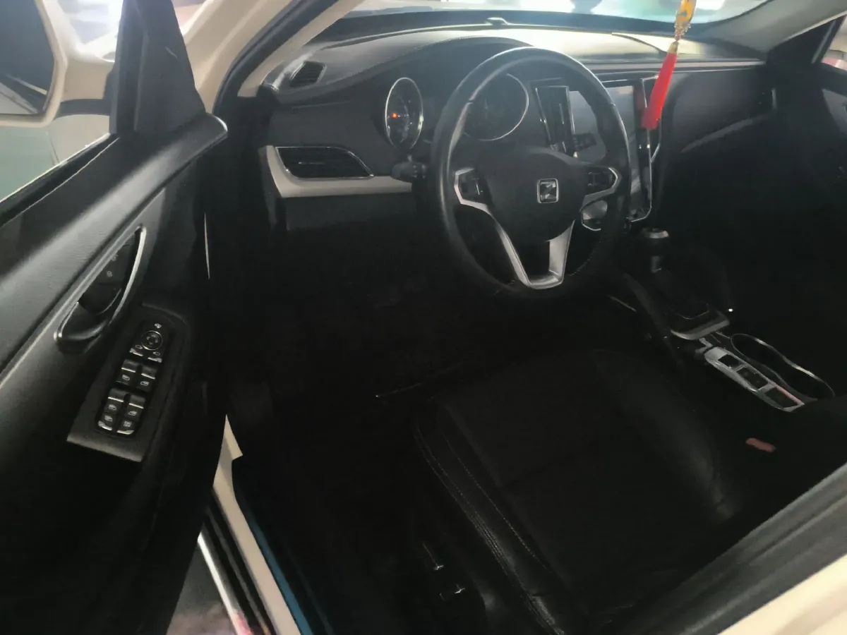 2016 Zotye SR7 1.5T 150HP L4 CVT,autocango,china used car exporter,china ev exporter,chinese used car exporter,chinese used ev exporter