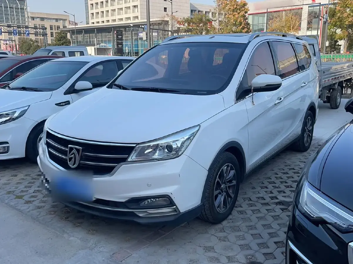 2017 BaoJun 730 1.5T 150HP L4 6DCT