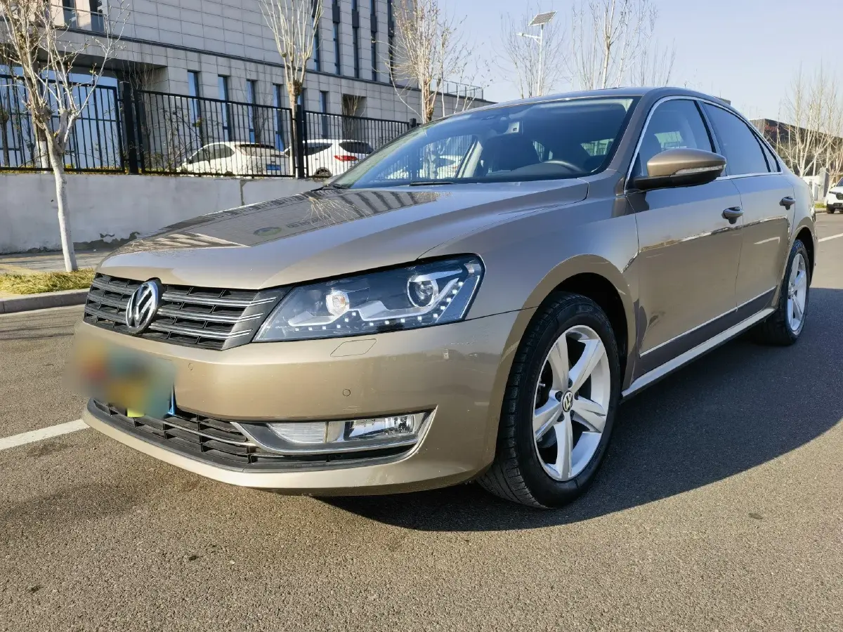 2014 Volkswagen Passat 1.8T 160HP L4 7DCT