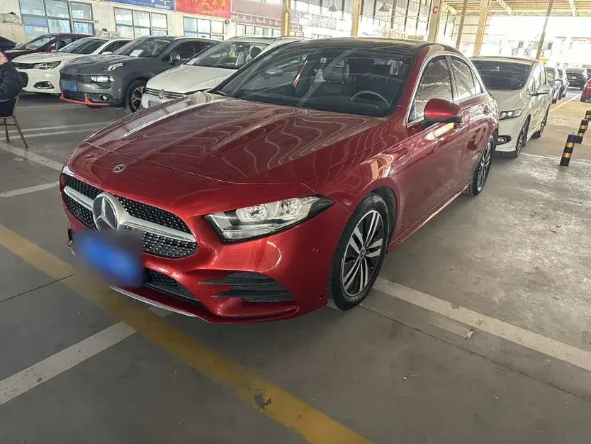 2019 Mercedes-Benz A Class 1.3T 136HP L4 7DCT