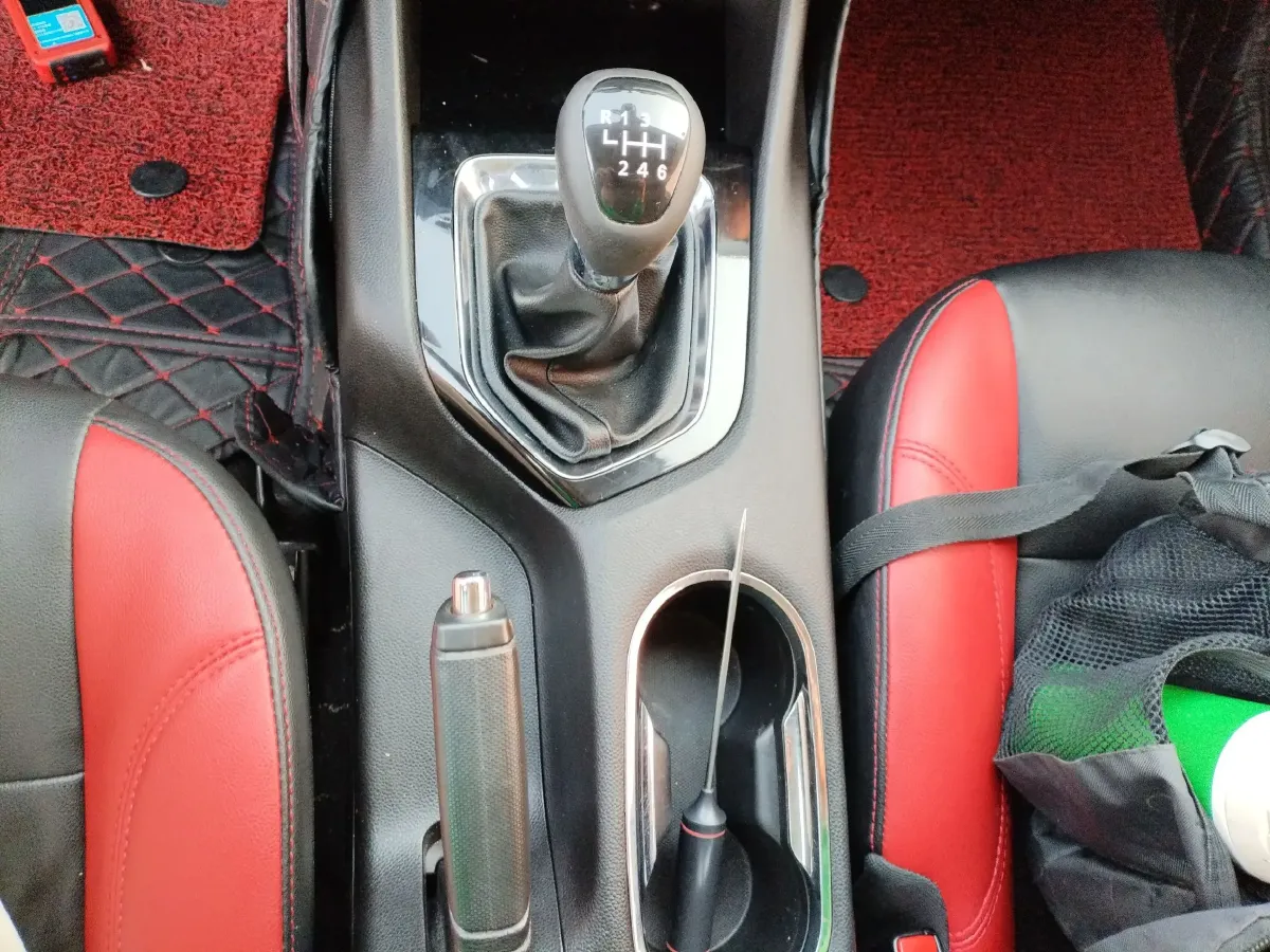 2016 Soueast DX3 1.5T 156HP L4 6MT,autocango,china used car exporter,china ev exporter,chinese used car exporter,chinese used ev exporter