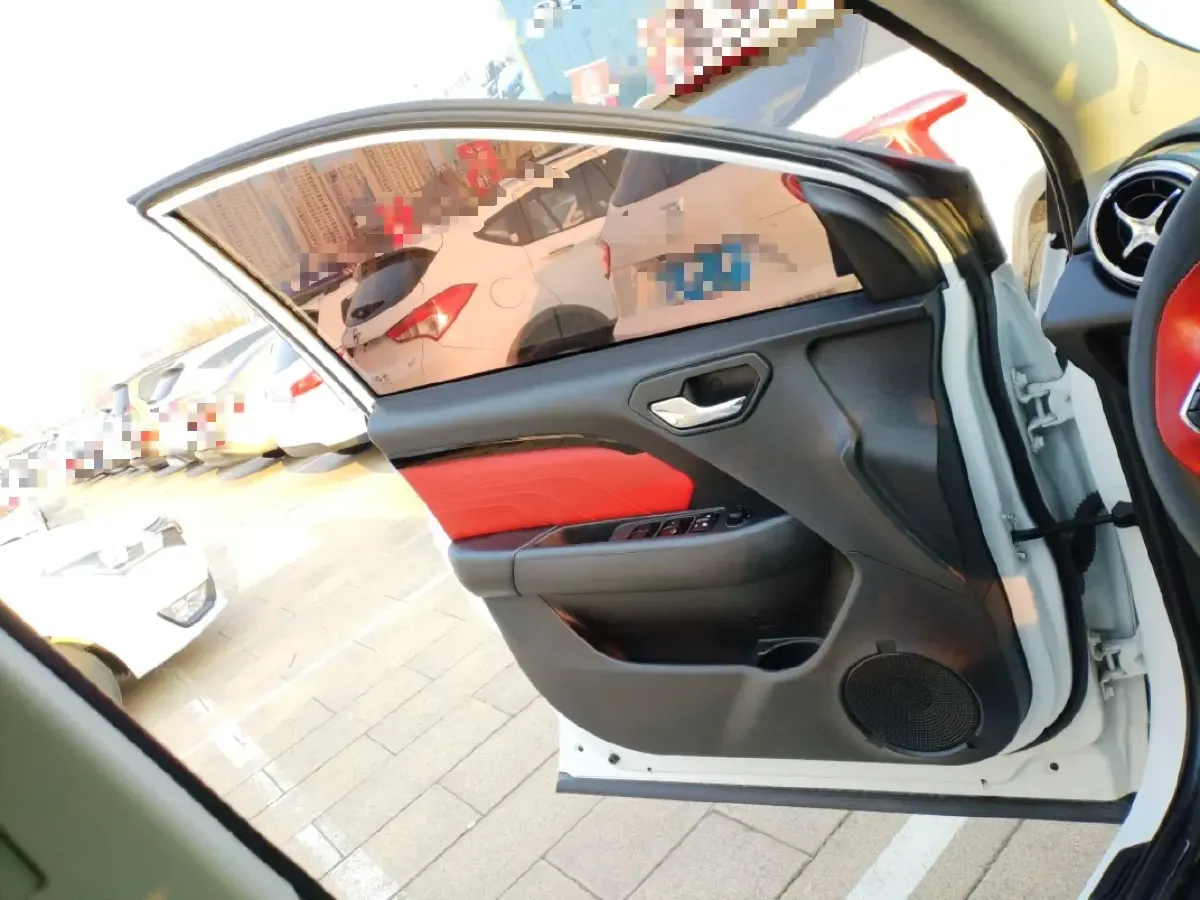 2016 Soueast DX3 1.5T 156HP L4 6MT,autocango,china used car exporter,china ev exporter,chinese used car exporter,chinese used ev exporter