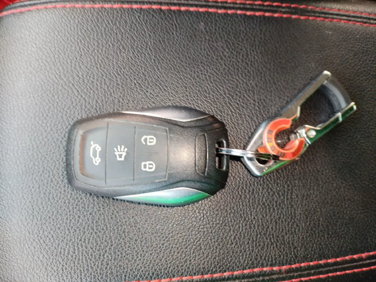 2016 Soueast DX3 1.5T 156HP L4 6MT,autocango,china used car exporter,china ev exporter,chinese used car exporter,chinese used ev exporter