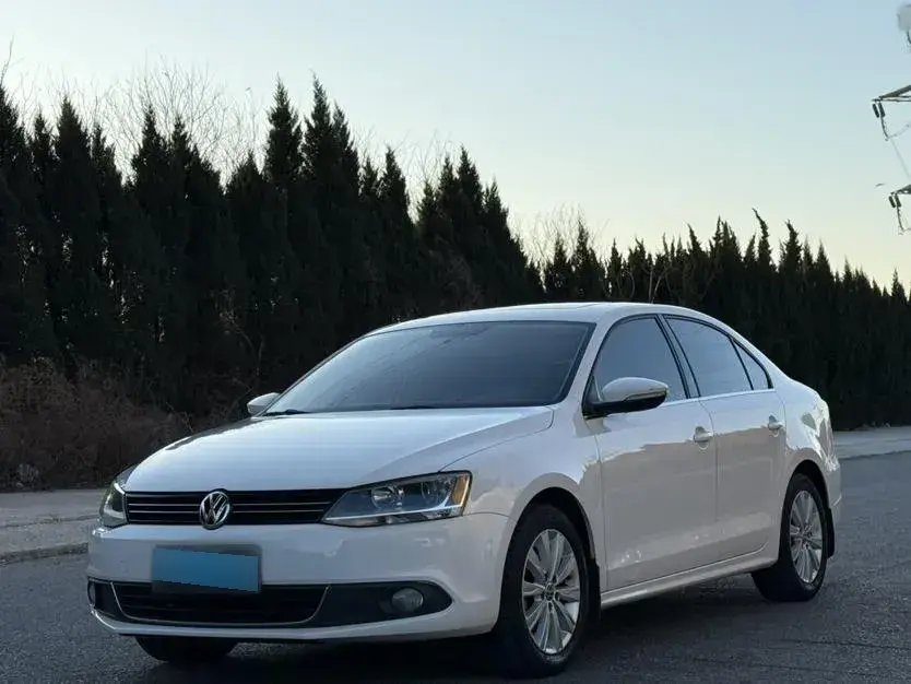 2014 Volkswagen Sagitar 1.6L 105HP L4 6AT