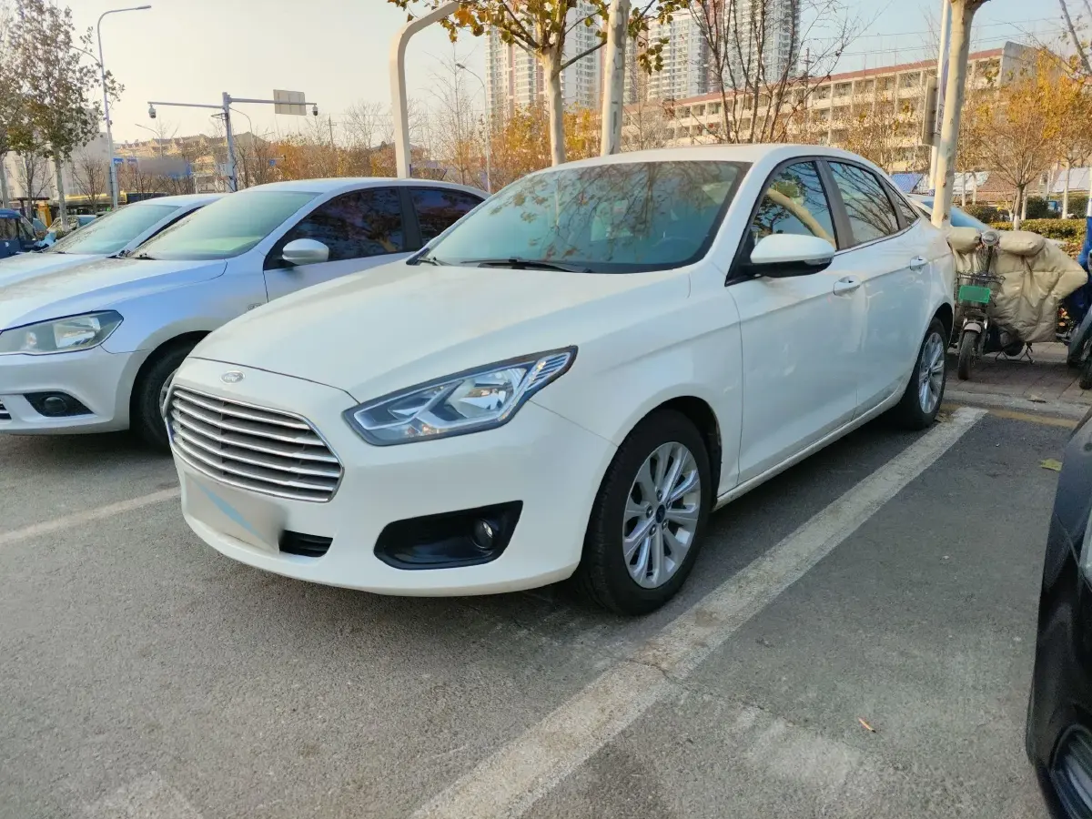 2017 Ford Escort 1.5L 113HP L4 6AT