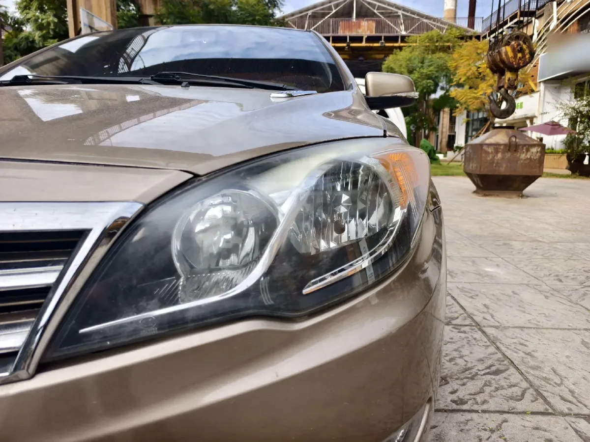 2014 Soueast V5 1.5T 150HP L4 6MT,autocango,china used car exporter,china ev exporter,chinese used car exporter,chinese used ev exporter