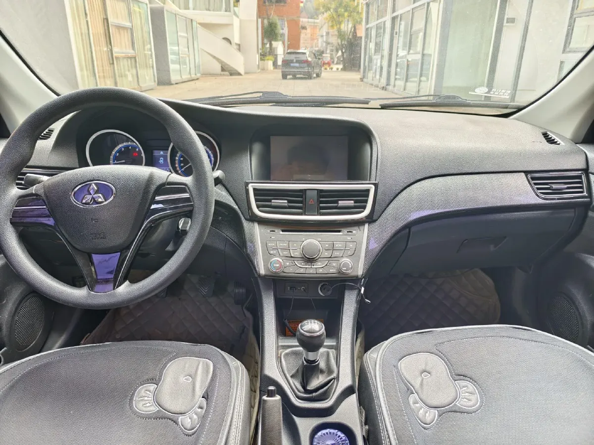 2014 Soueast V5 1.5T 150HP L4 6MT,autocango,china used car exporter,china ev exporter,chinese used car exporter,chinese used ev exporter