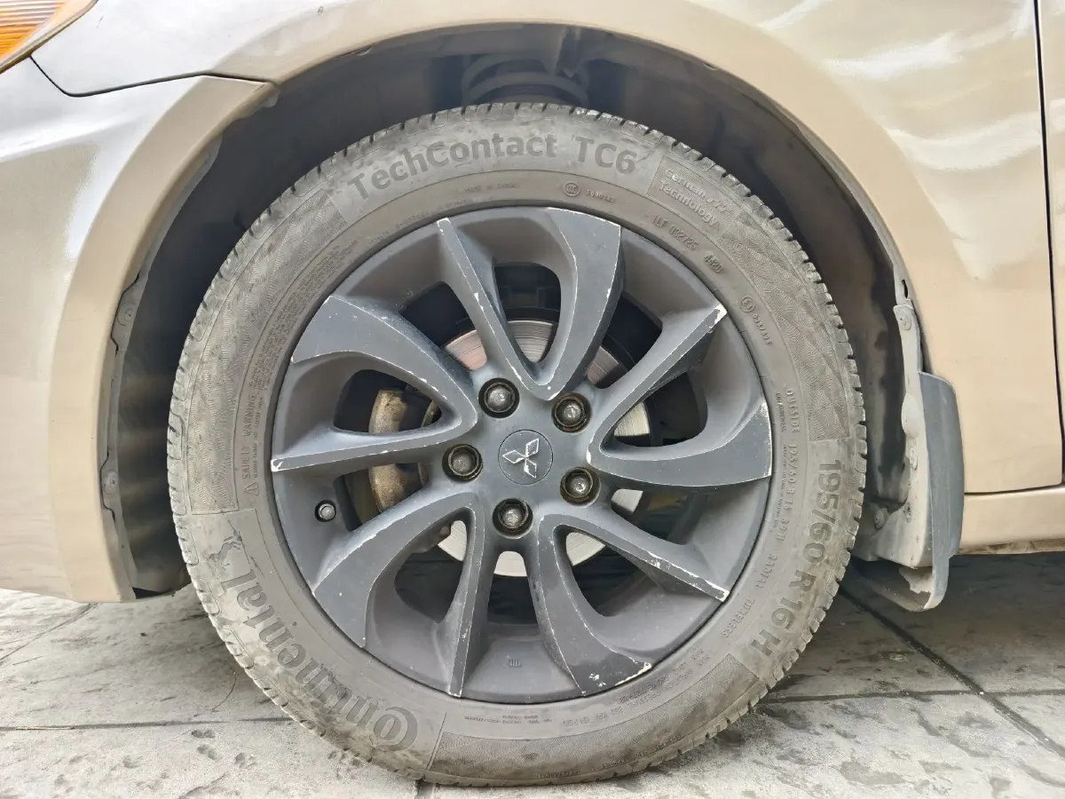 2014 Soueast V5 1.5T 150HP L4 6MT,autocango,china used car exporter,china ev exporter,chinese used car exporter,chinese used ev exporter