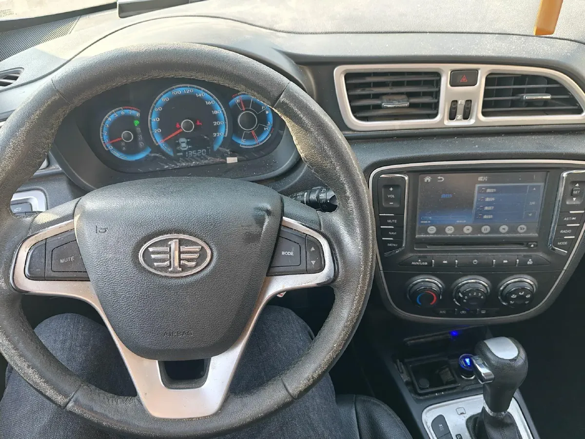 2015 FAW Jumpal D60 1.8L 139HP L4 6AT,autocango,china used car exporter,china ev exporter,chinese used car exporter,chinese used ev exporter