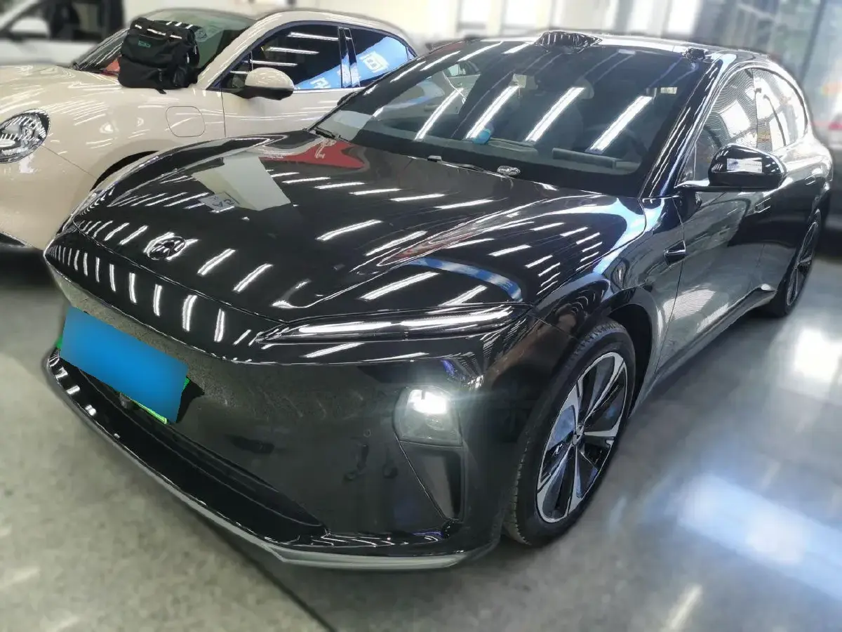 2024 NIO ET5T BEV 75KWH